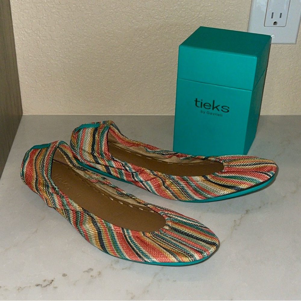 Tieks Red and Orange Flats Vibrant Comfortable Design
